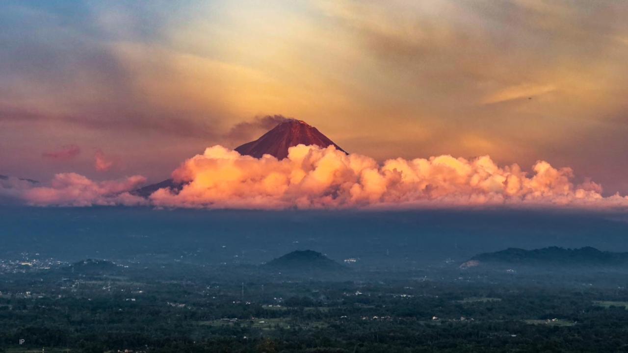 Villa Borobudur Resort Маґеланґ Екстер'єр фото